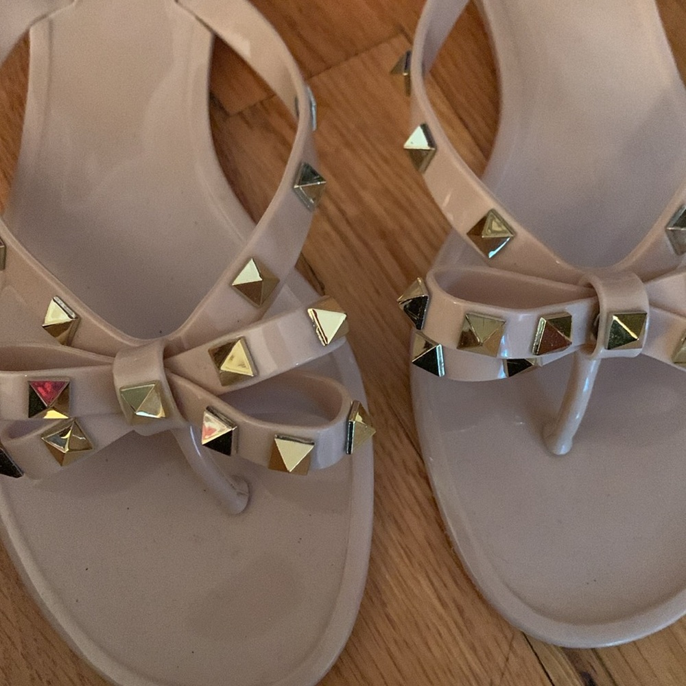 Gently used, ANN MORE Light Pink With Gold Studs 🌟 - Picture 3 of 5
